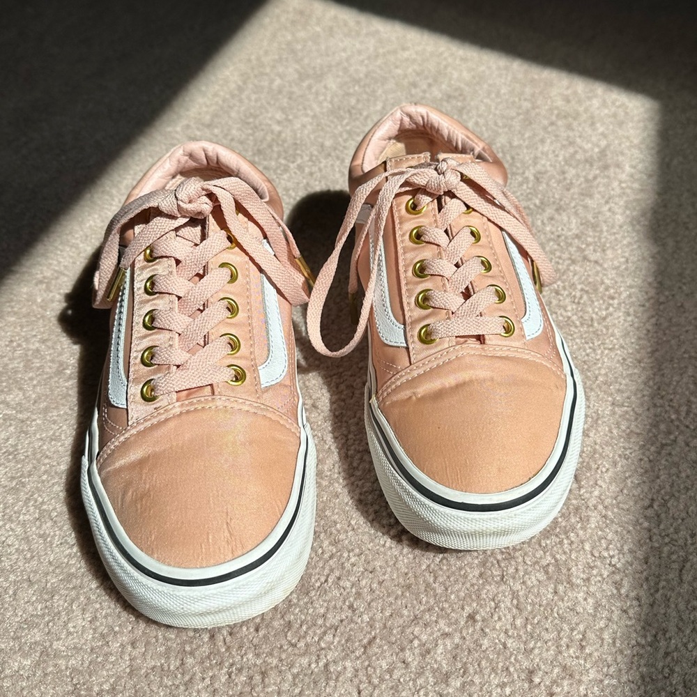 Vans Women's Pink Sneakers